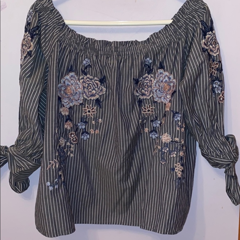 American Eagle Blouse